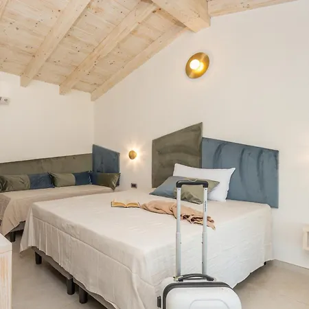 Con Di Desing A 200m Dal Mare * Àrbatax